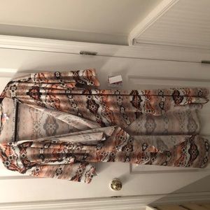 Lularoe Shirley Medium - Aztec